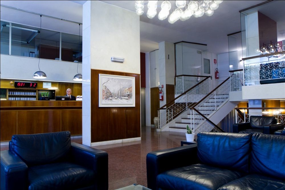 Canova 3* Milano